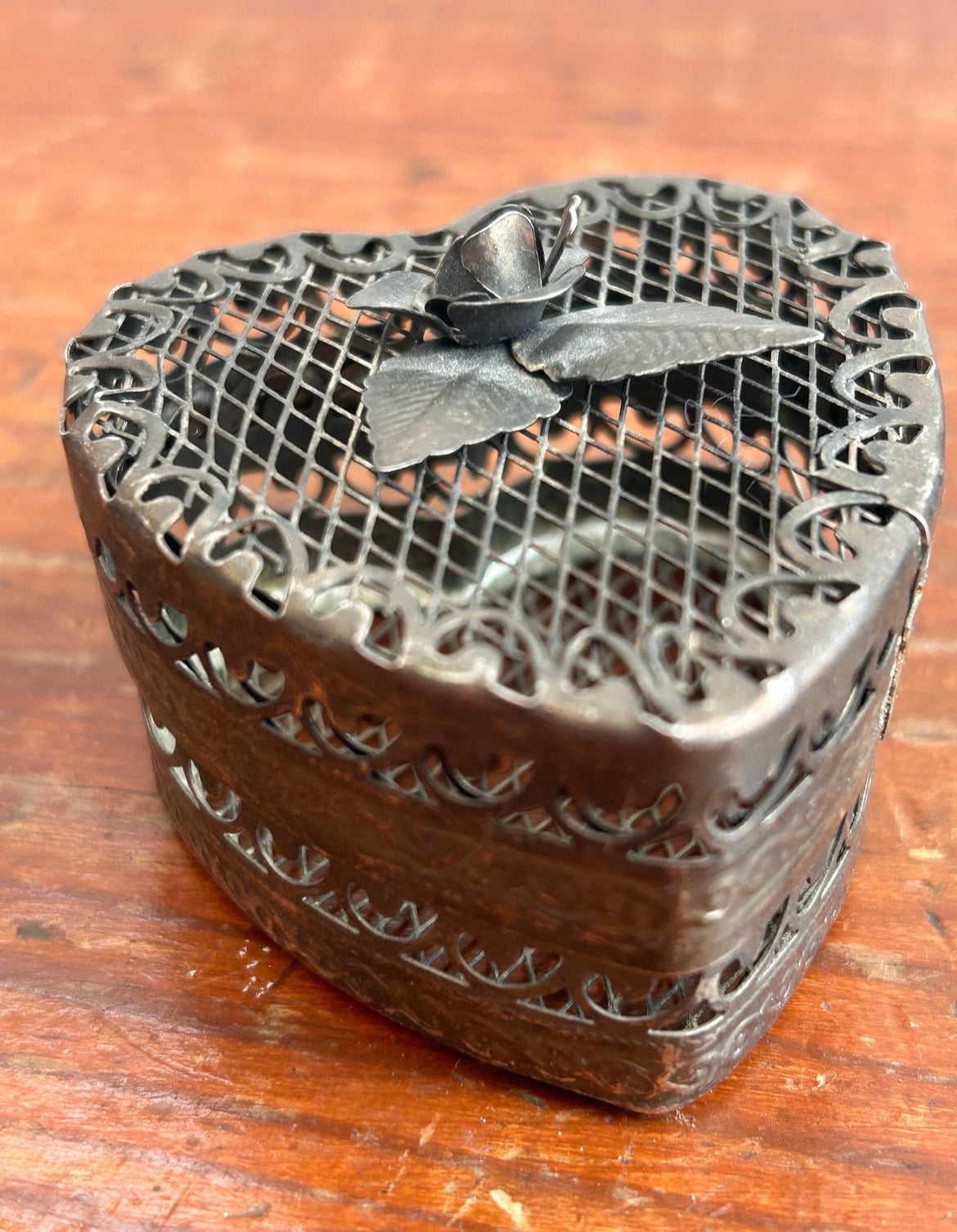 Vintage Metal Heart Trinket Boxes – Set of 2 Pierced Rose Keepsake Boxes